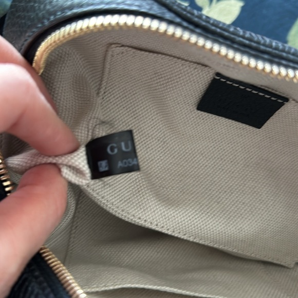 Gucci Soho Small Disco Crossbody Bag - Picture 7 of 11